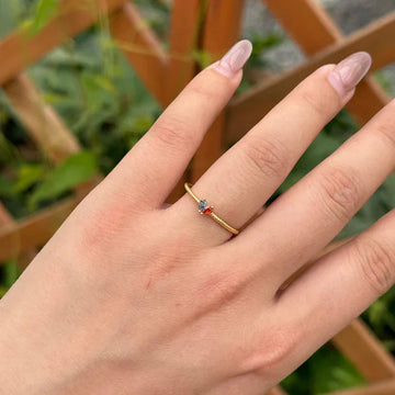Celebrate Every Mother’s Uniqueness This Holiday Season with Personalized Jewelry