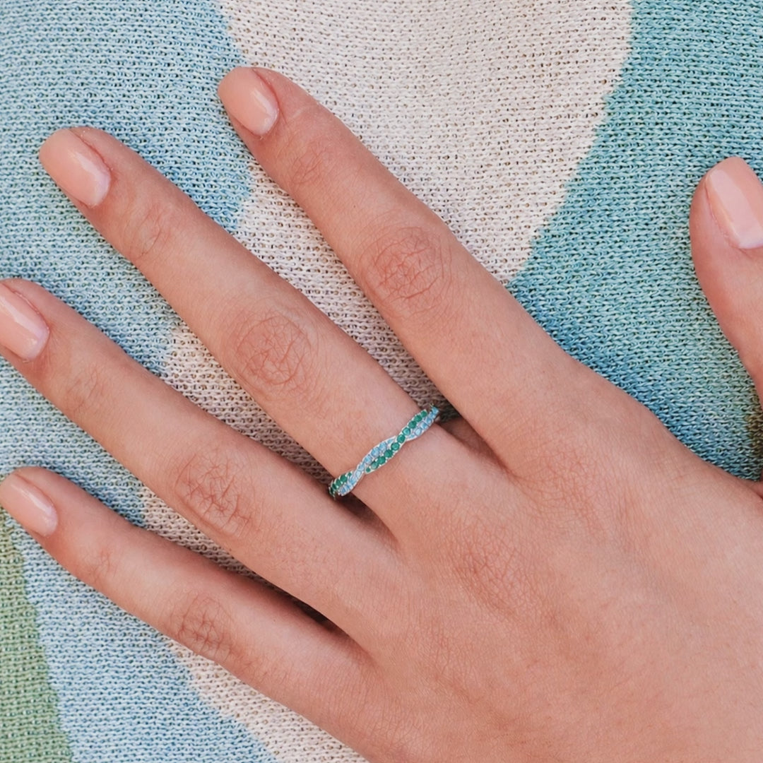 Custom Wavy Birthstone Promise Ring