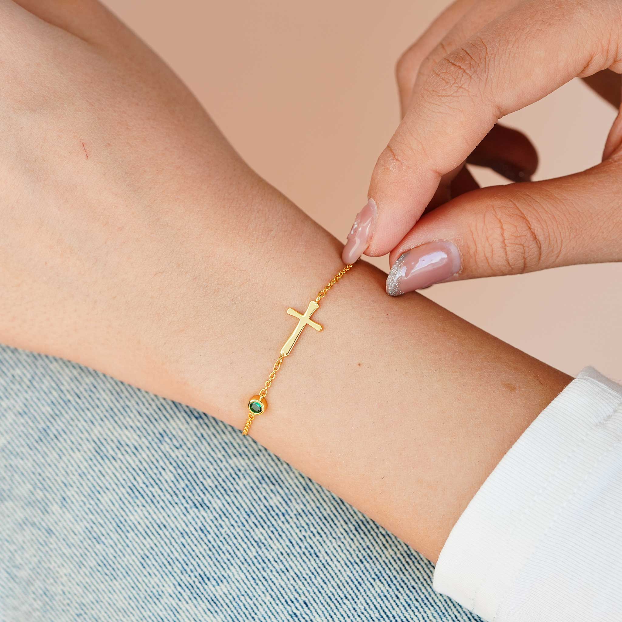 Pray Through It Crossing Birthstone Bracelet
