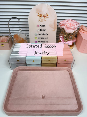 Curated Jewelry Scoop