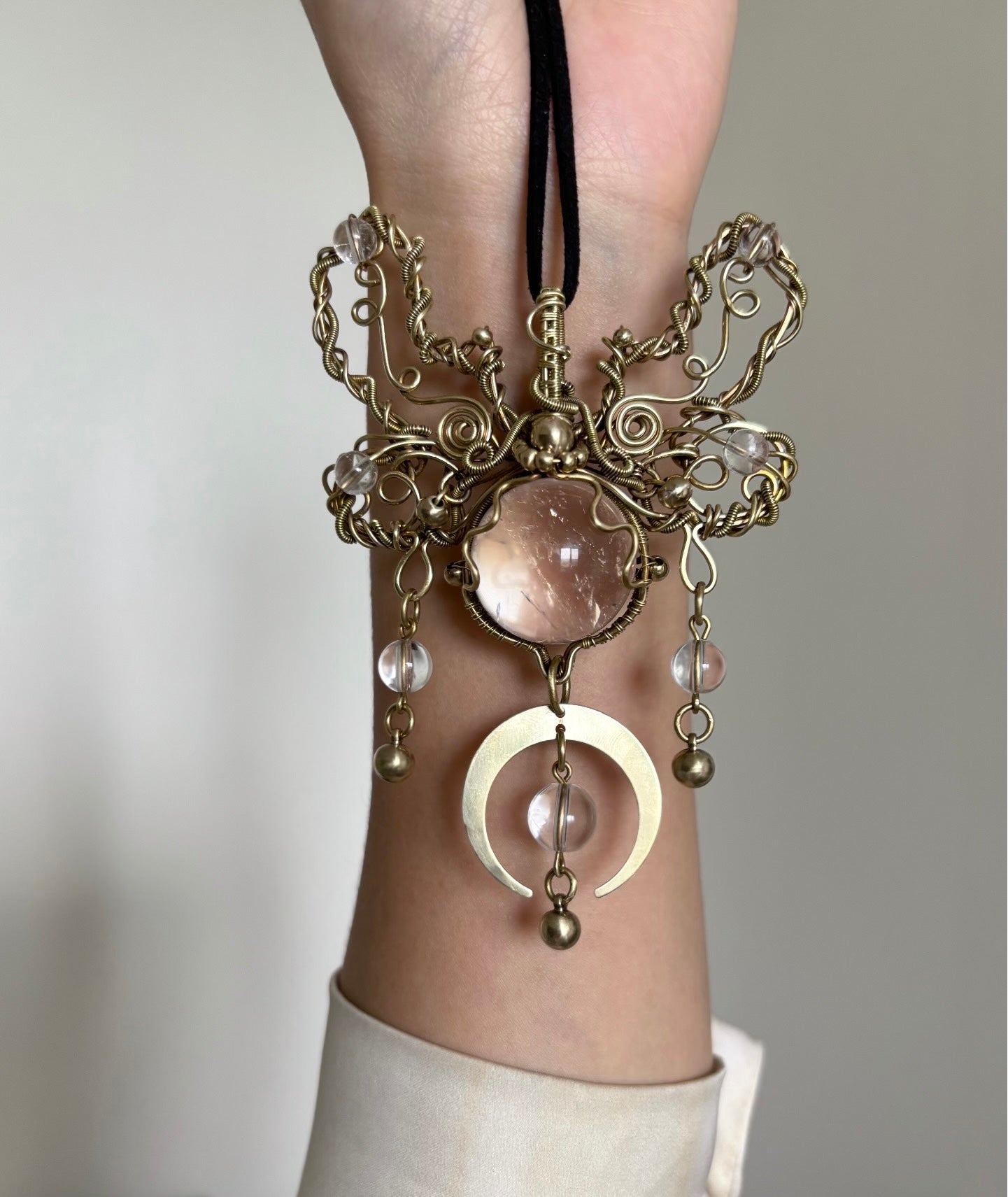 Brass Himalayan crystal vintage wire-wrapped pendant necklace