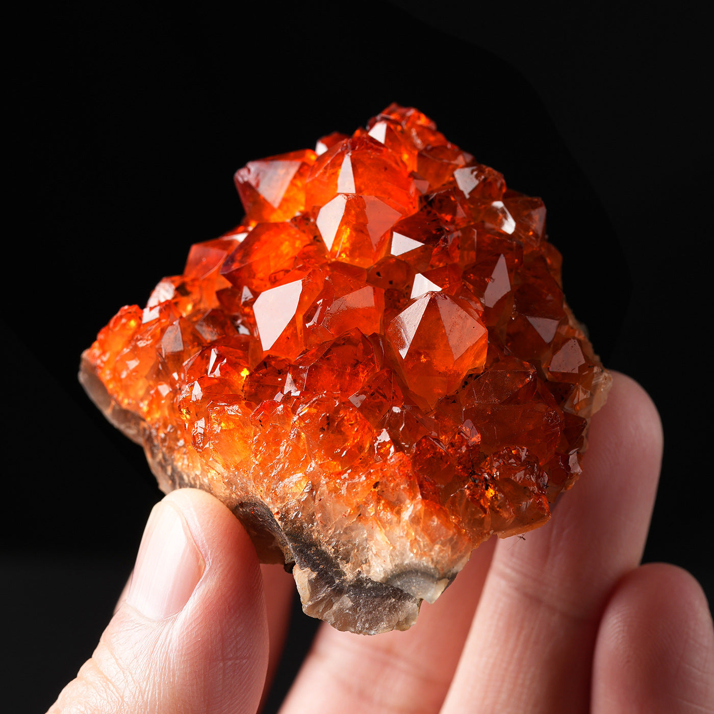 Manufacturer Wholesale Brazilian Citrine Cluster Specimen Orange Loose Stone Wealth-Attracting Energy Stone Decorative Aroma Diffuser Stone